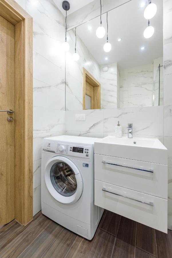 קטוביץ Apartamenty Tespis - Sokolska 30 Towers מראה חיצוני תמונה